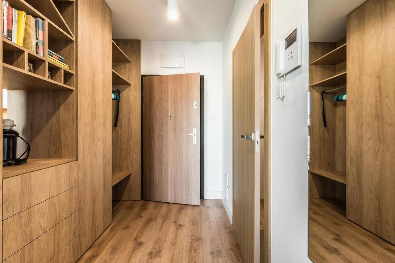 Appartamento Apartament Targi Z Garazem I Silownia Poznań