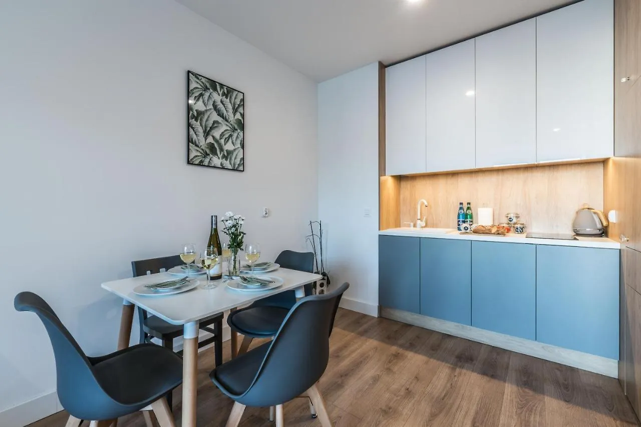 Appartamento Apartament Targi Z Garazem I Silownia Poznań