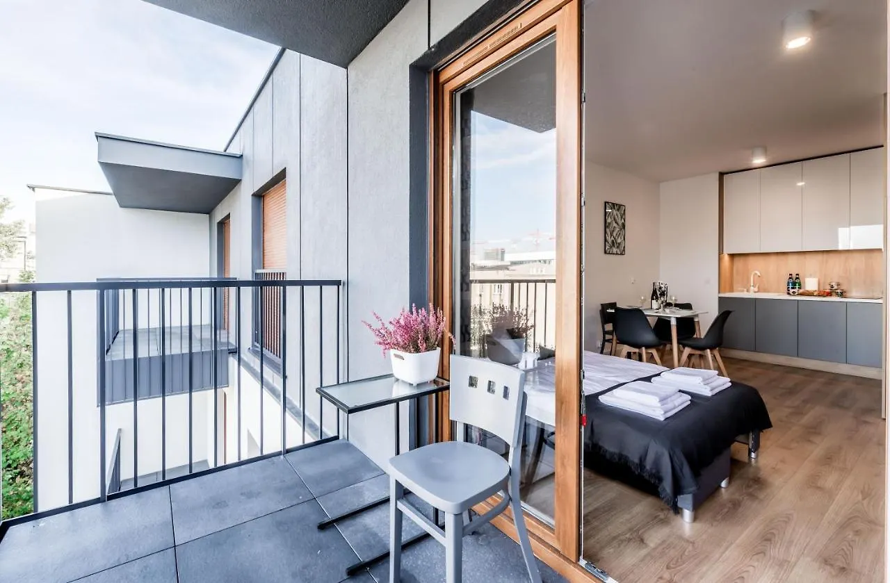 Apartament Targi Z Garazem I Silownia Poznan